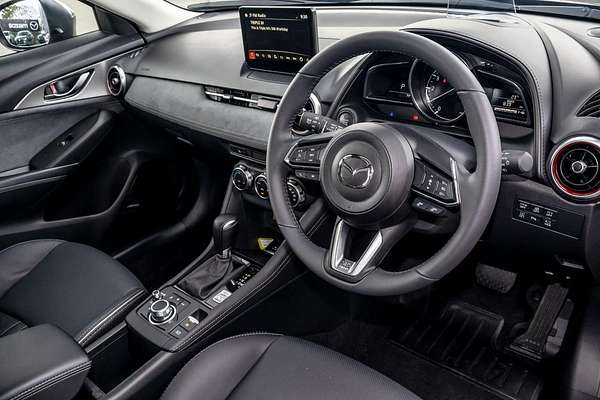 2025 Mazda CX-3 G20 Akari DK