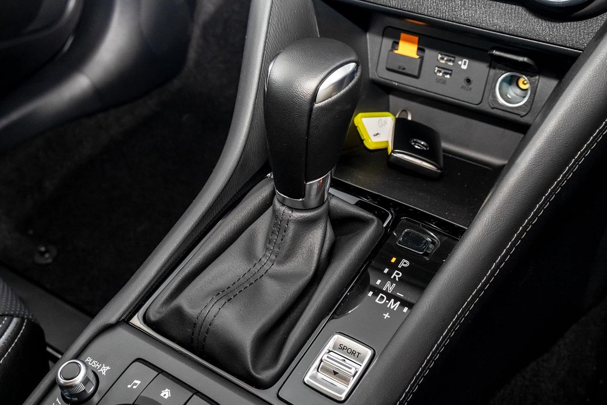 2025 Mazda CX-3 G20 Akari DK