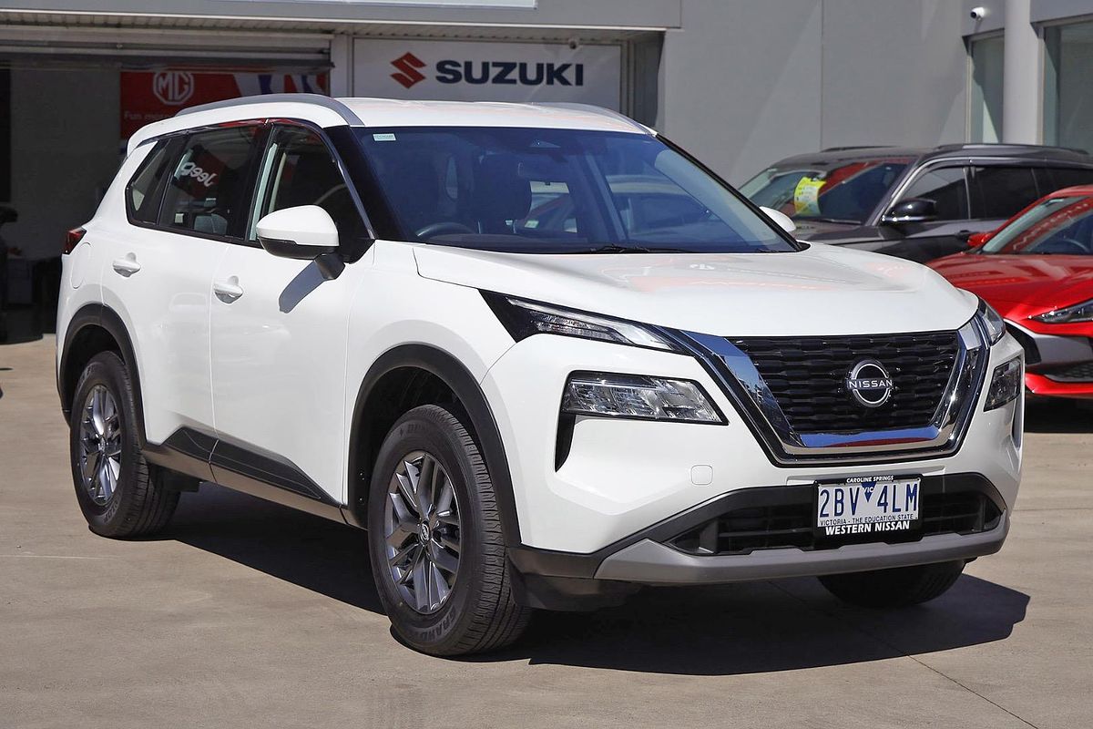 2025 Nissan X-TRAIL ST T33