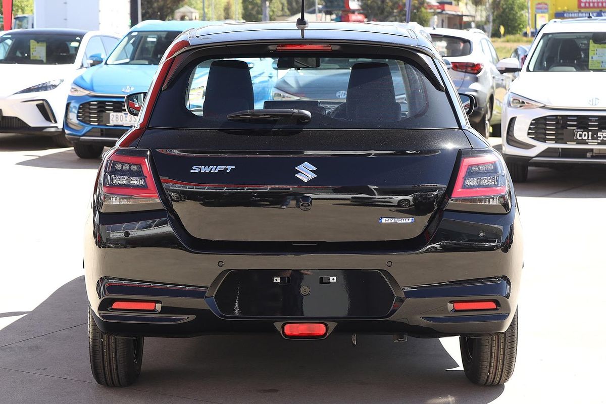 2025 Suzuki Swift Hybrid UZ