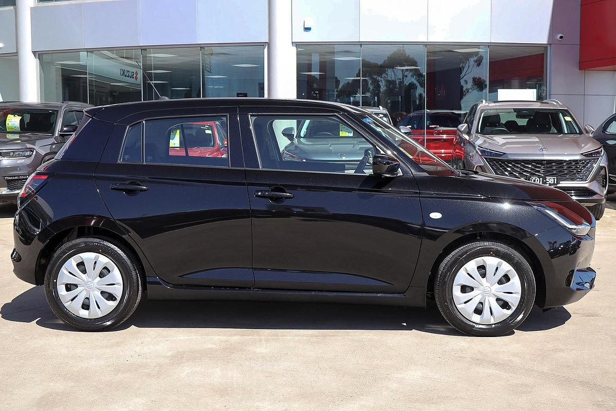 2025 Suzuki Swift Hybrid UZ