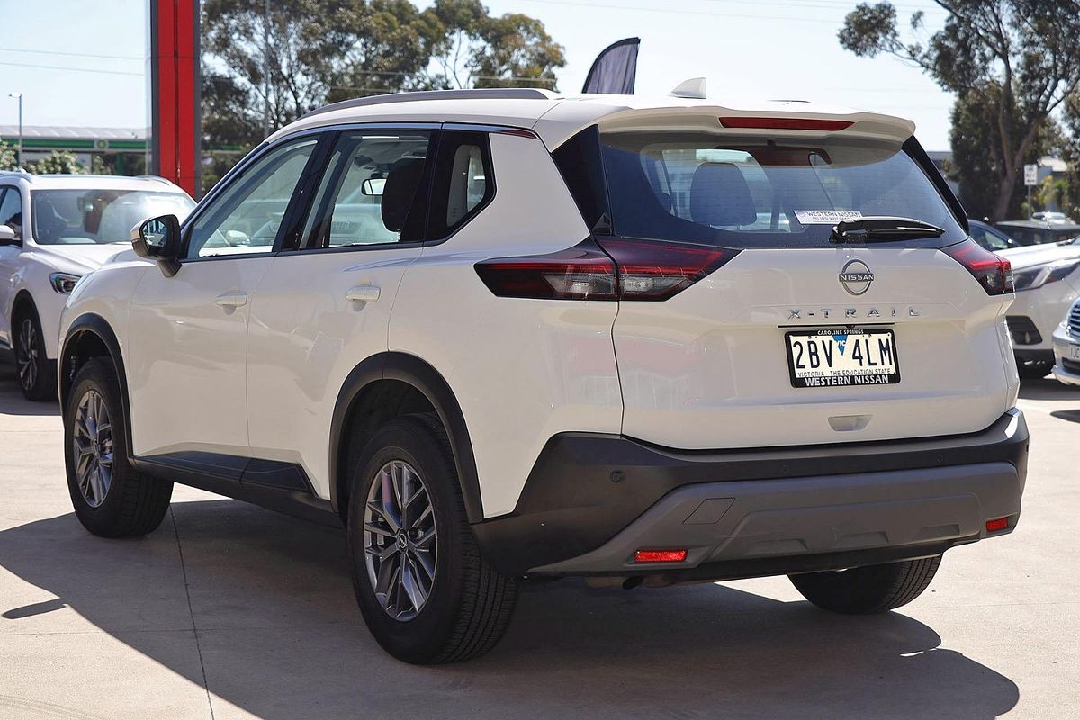 2025 Nissan X-TRAIL ST T33