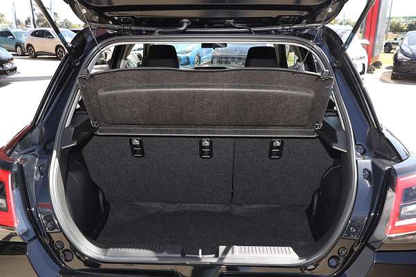 2025 Suzuki Swift Hybrid UZ