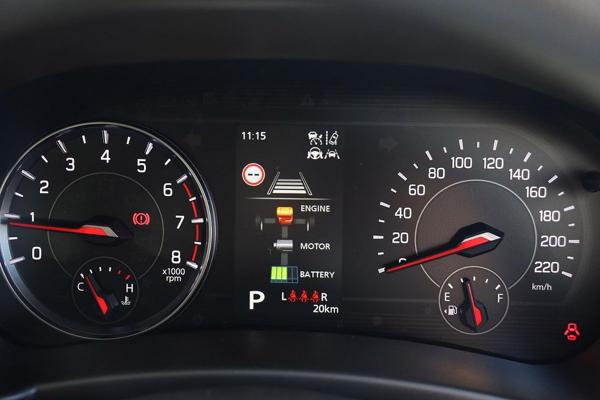 2025 Suzuki Swift Hybrid UZ