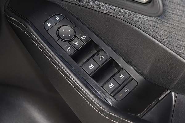 2025 Nissan X-TRAIL ST T33