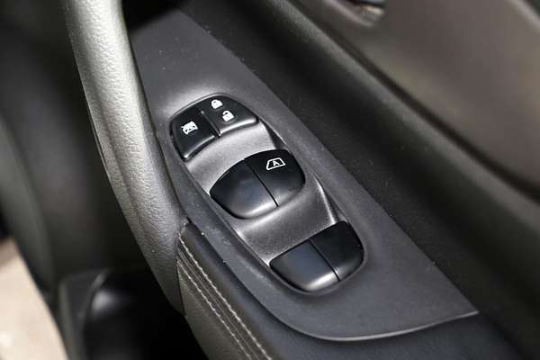 2016 Nissan X-TRAIL ST T32