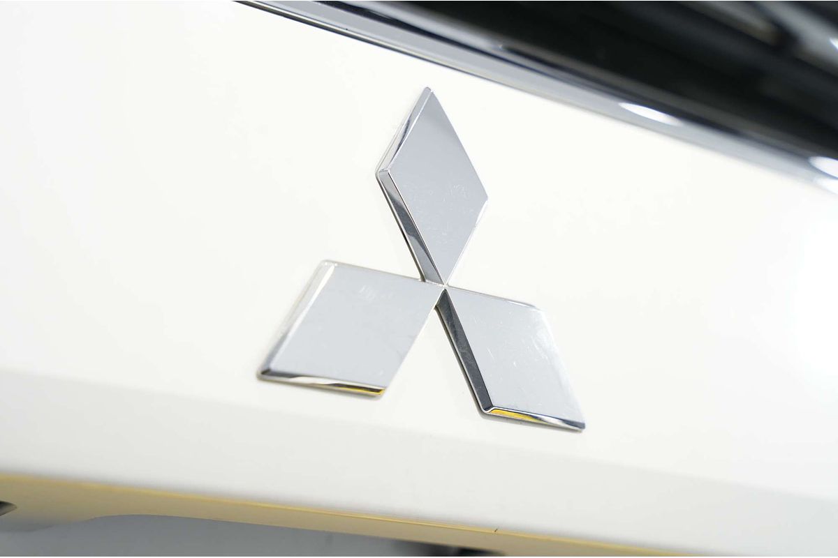 2019 Mitsubishi Outlander ES ADAS ZL