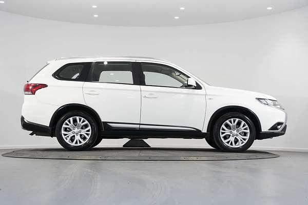 2019 Mitsubishi Outlander ES ADAS ZL