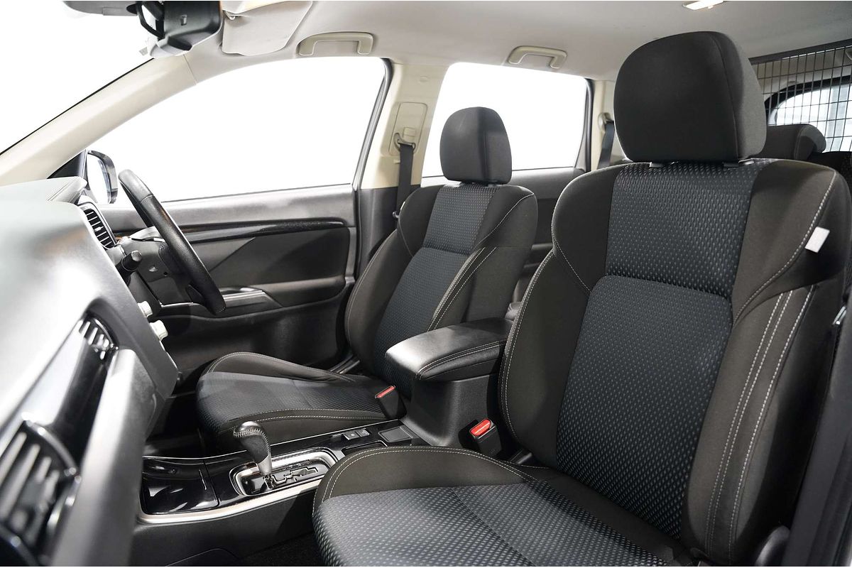 2019 Mitsubishi Outlander ES ADAS ZL