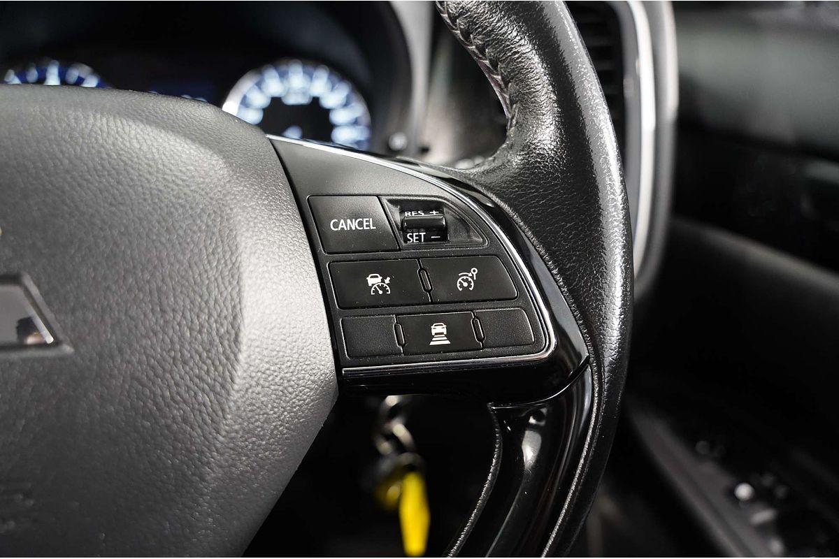 2019 Mitsubishi Outlander ES ADAS ZL