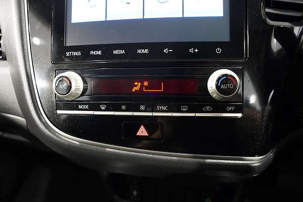 2019 Mitsubishi Outlander ES ADAS ZL