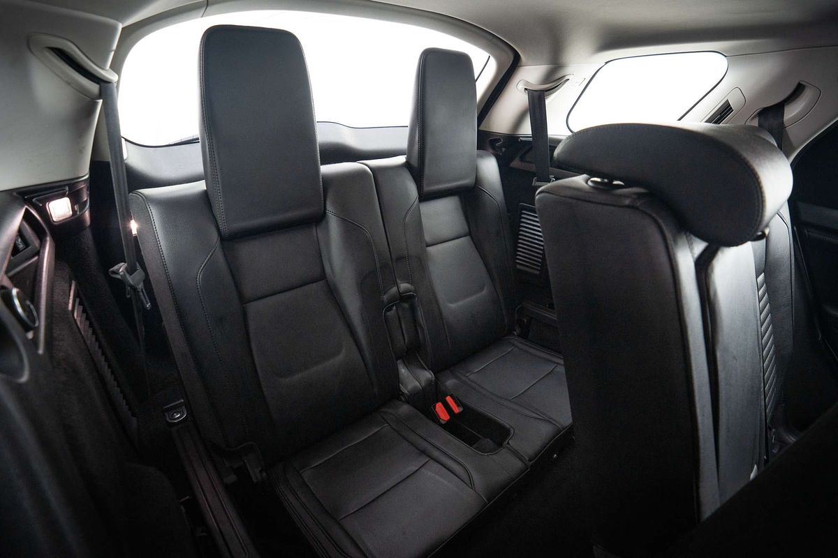 2020 Land Rover Discovery Sport D150 S L550