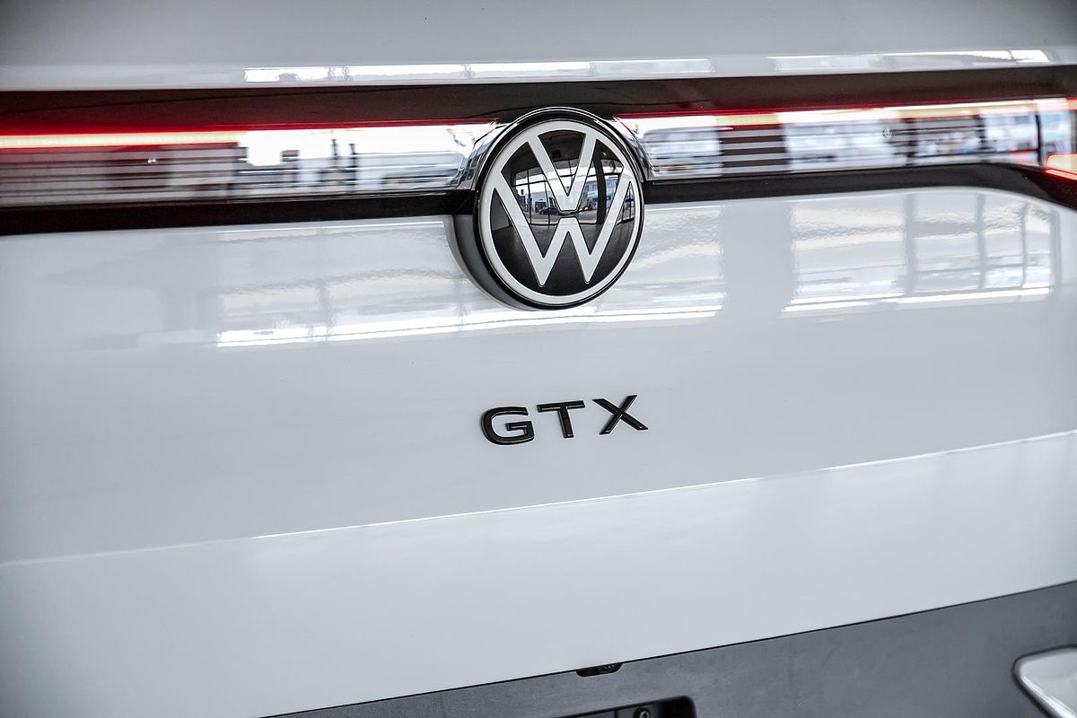 2025 Volkswagen ID.4 GTX E2