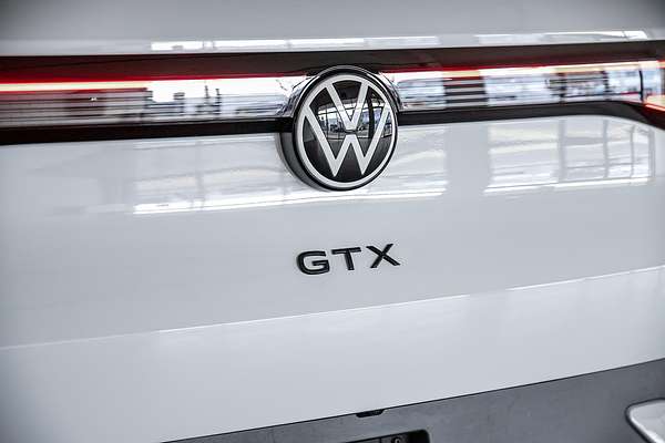 2025 Volkswagen ID.4 GTX E2