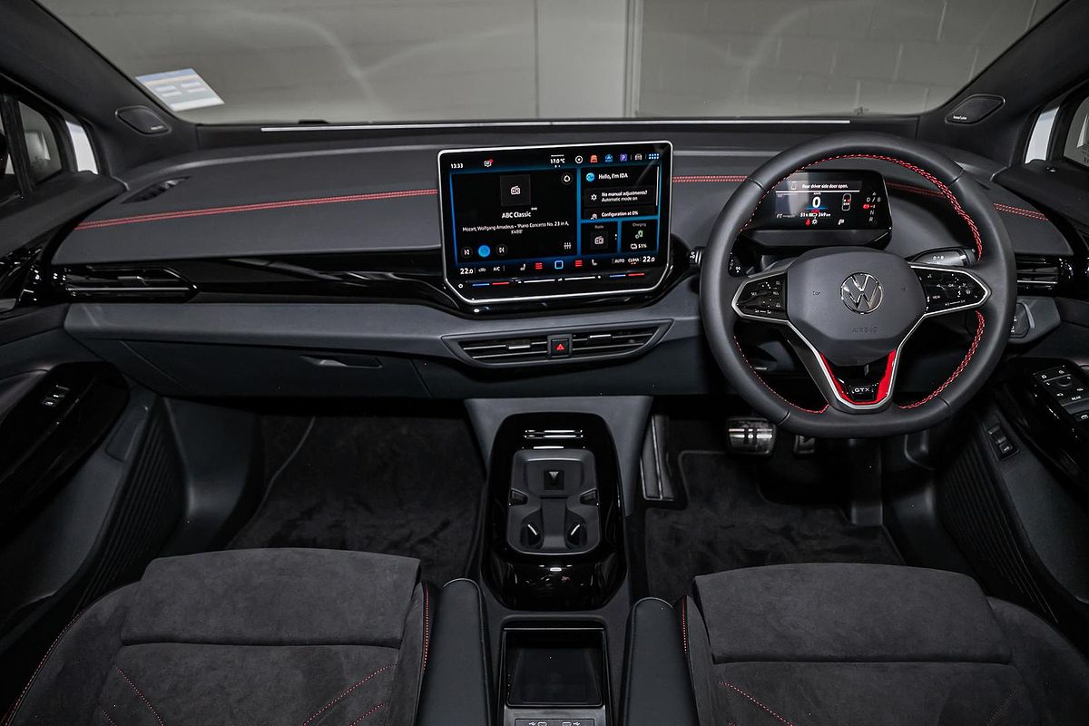 2025 Volkswagen ID.4 GTX E2