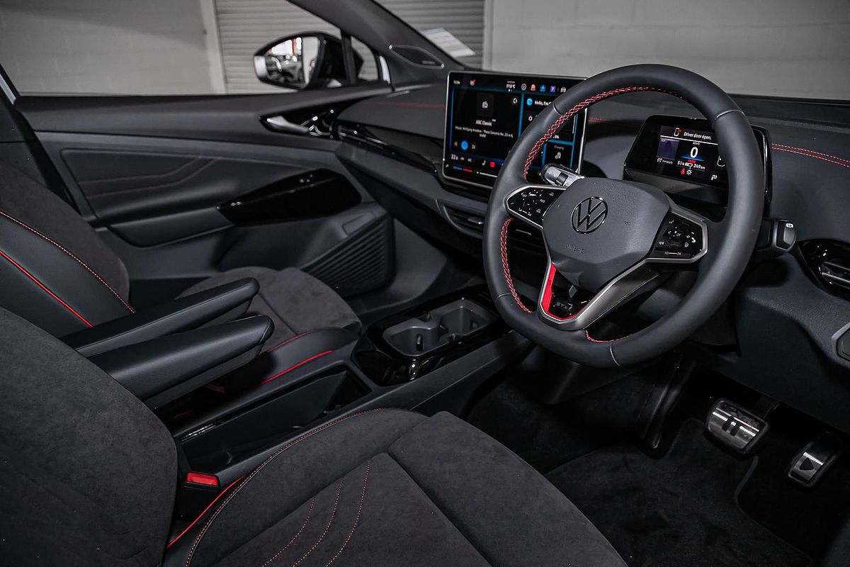 2025 Volkswagen ID.4 GTX E2