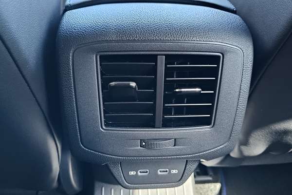 2025 Volkswagen T-Roc R Wolfsburg Edition D11