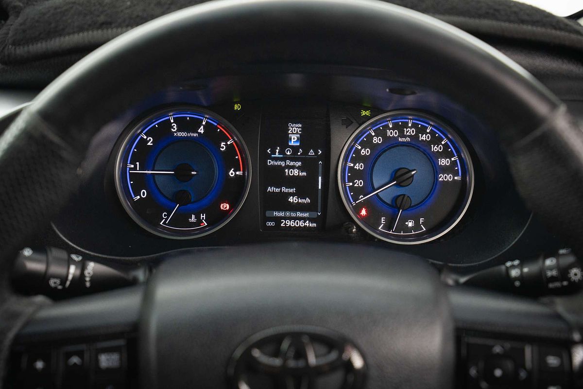 2015 Toyota Hilux SR5 GUN126R 4X4