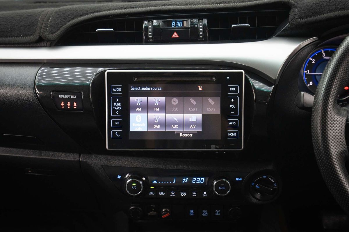 2015 Toyota Hilux SR5 GUN126R 4X4