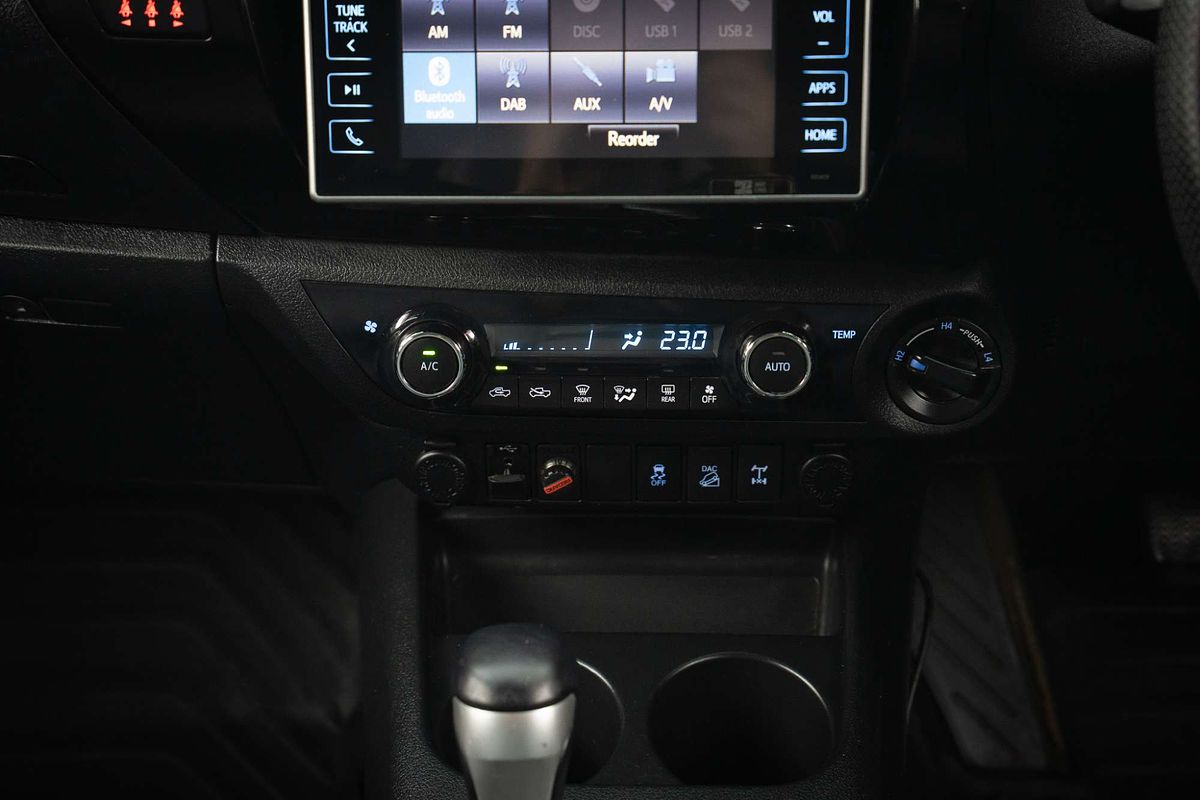 2015 Toyota Hilux SR5 GUN126R 4X4