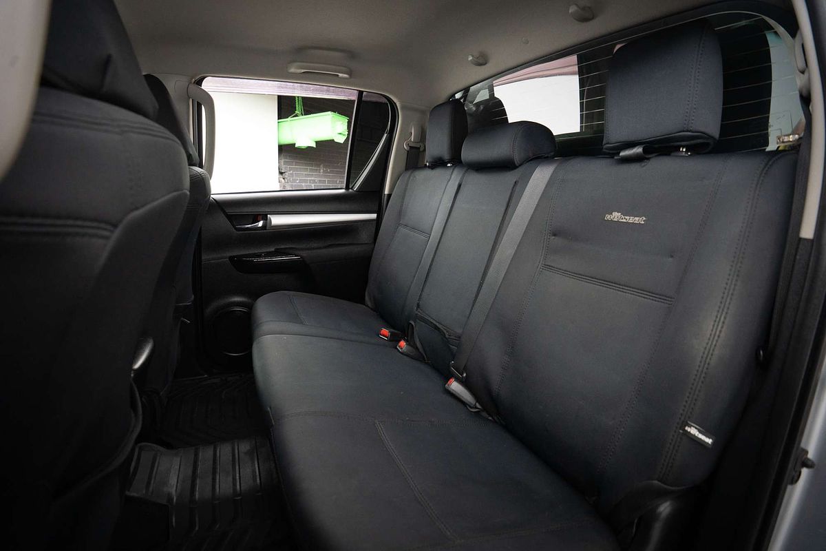 2015 Toyota Hilux SR5 GUN126R 4X4