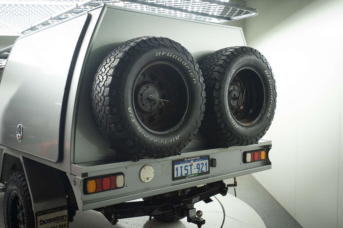 2015 Toyota Hilux SR5 GUN126R 4X4