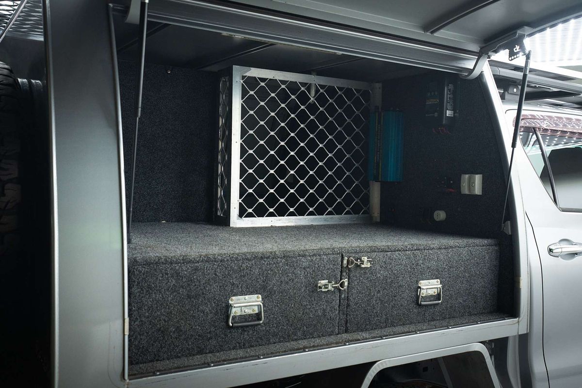 2015 Toyota Hilux SR5 GUN126R 4X4