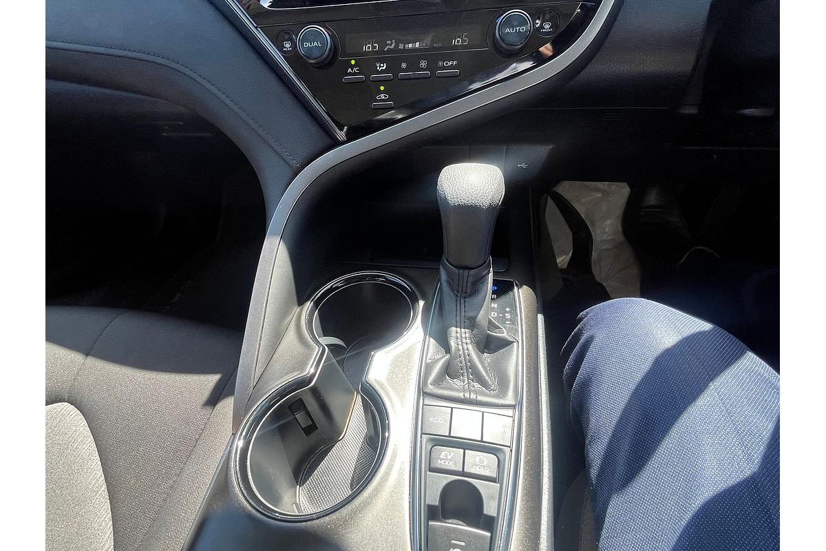 2024 Toyota Camry Ascent AXVH70R