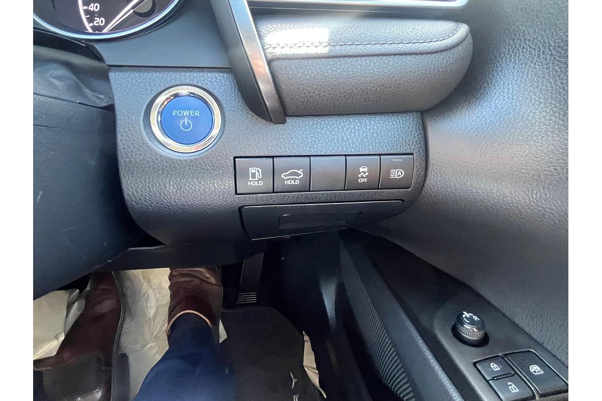 2024 Toyota Camry Ascent AXVH70R