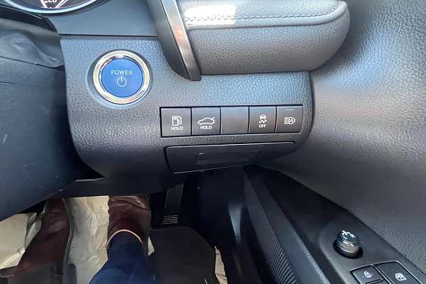 2024 Toyota Camry Ascent AXVH70R