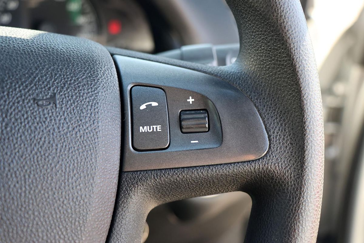 2006 Holden Commodore Omega VE