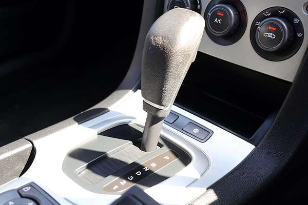 2006 Holden Commodore Omega VE