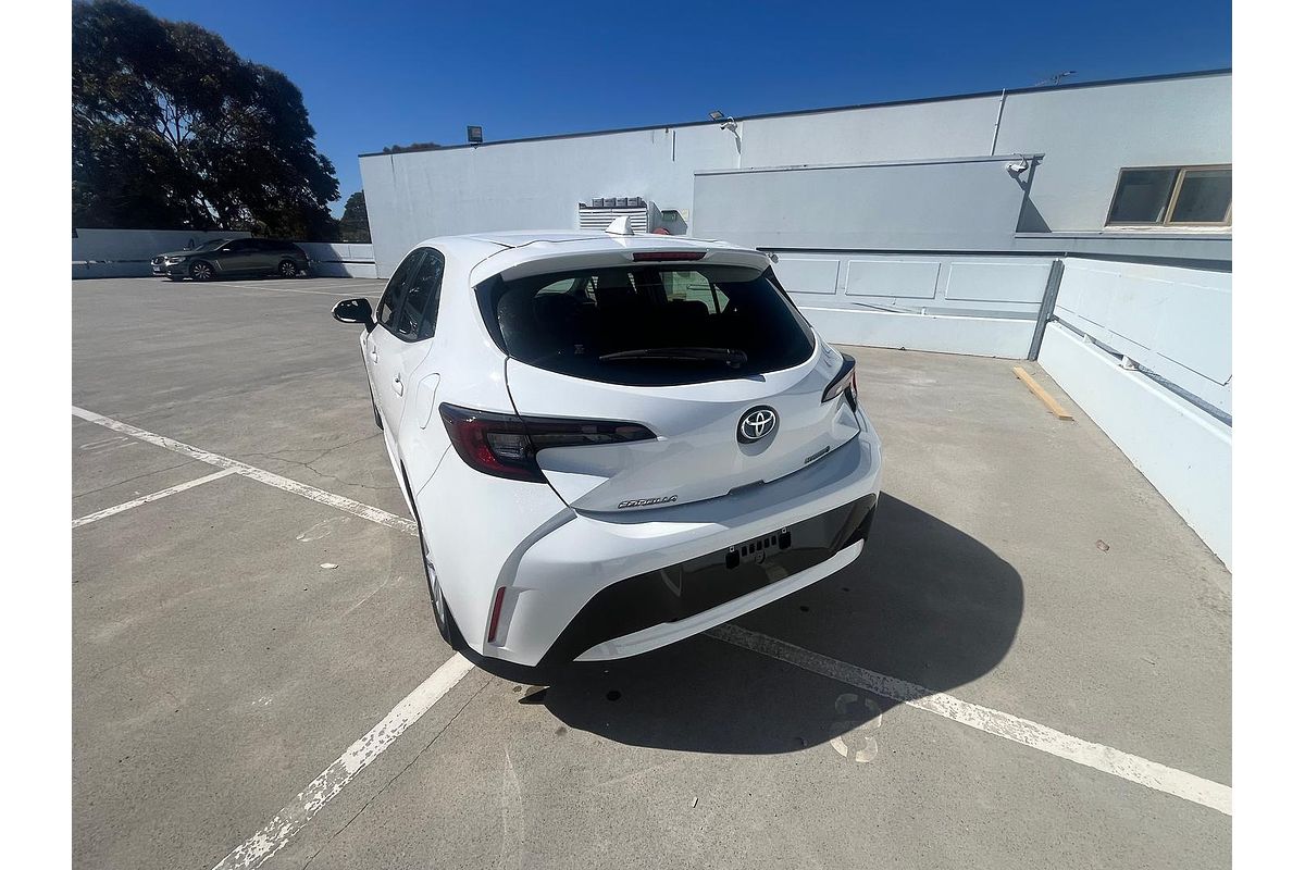 2022 Toyota Corolla Ascent Sport Hybrid ZWE211R