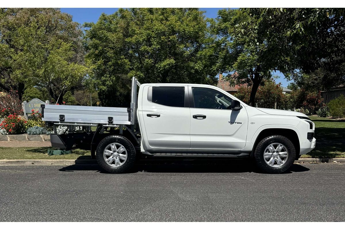 2025 Mitsubishi Triton GLX+ MV 4X4