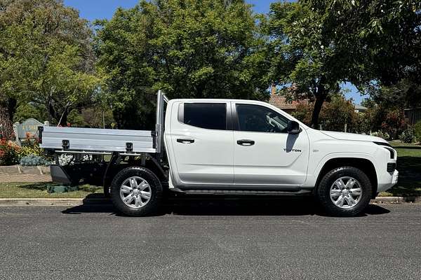2025 Mitsubishi Triton GLX+ MV 4X4