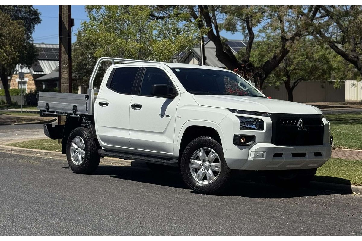 2025 Mitsubishi Triton GLX+ MV 4X4