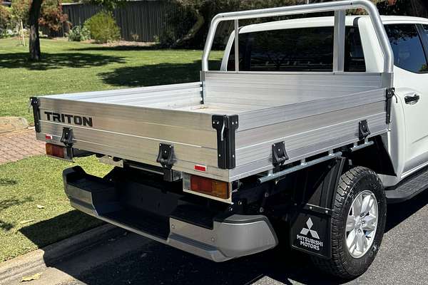 2025 Mitsubishi Triton GLX+ MV 4X4