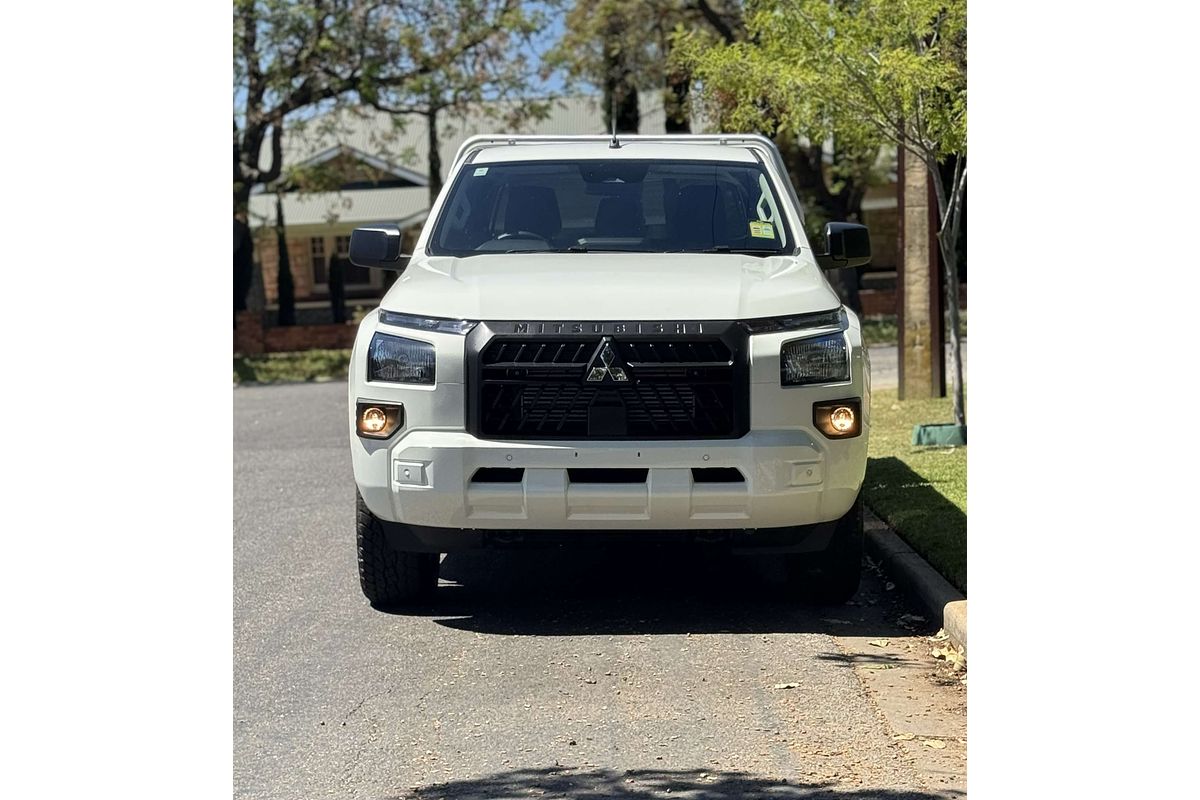 2025 Mitsubishi Triton GLX+ MV 4X4