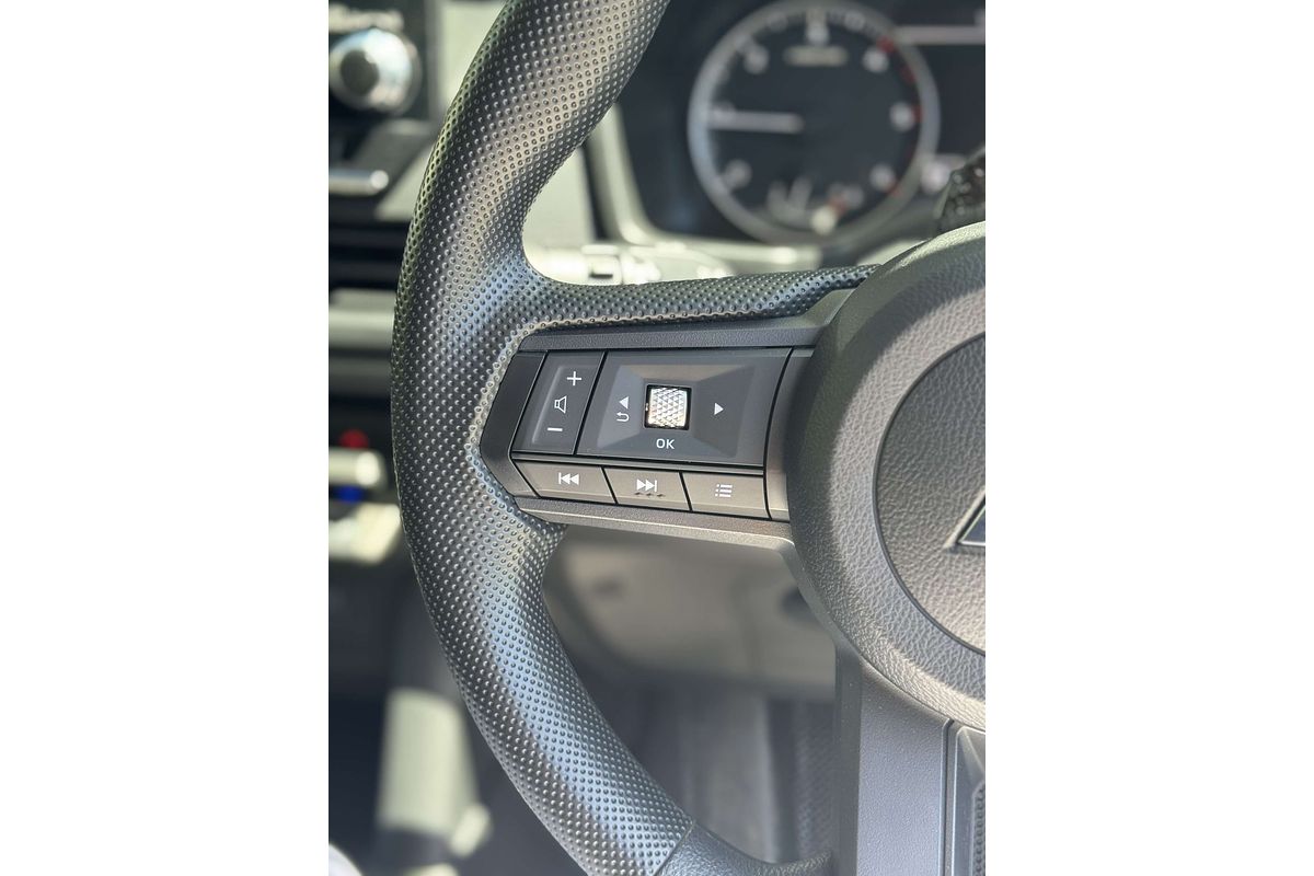 2025 Mitsubishi Triton GLX+ MV 4X4