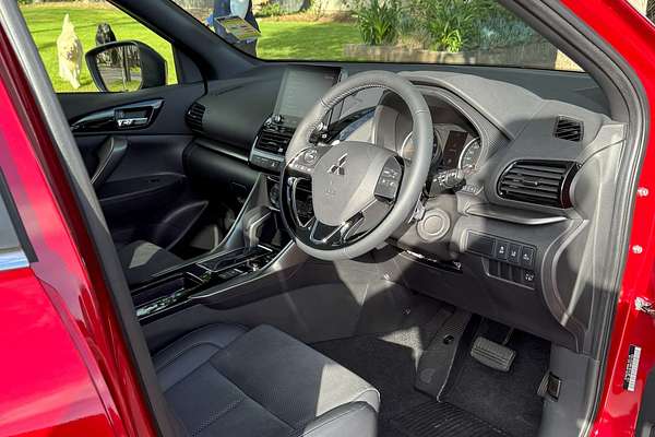 2024 Mitsubishi Eclipse Cross LS Black Edition YB