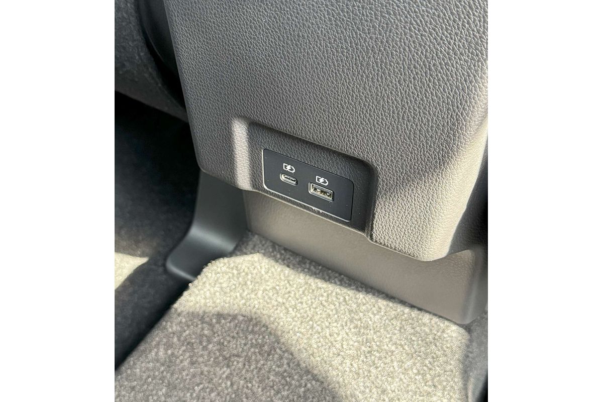 2024 Mitsubishi Eclipse Cross LS Black Edition YB