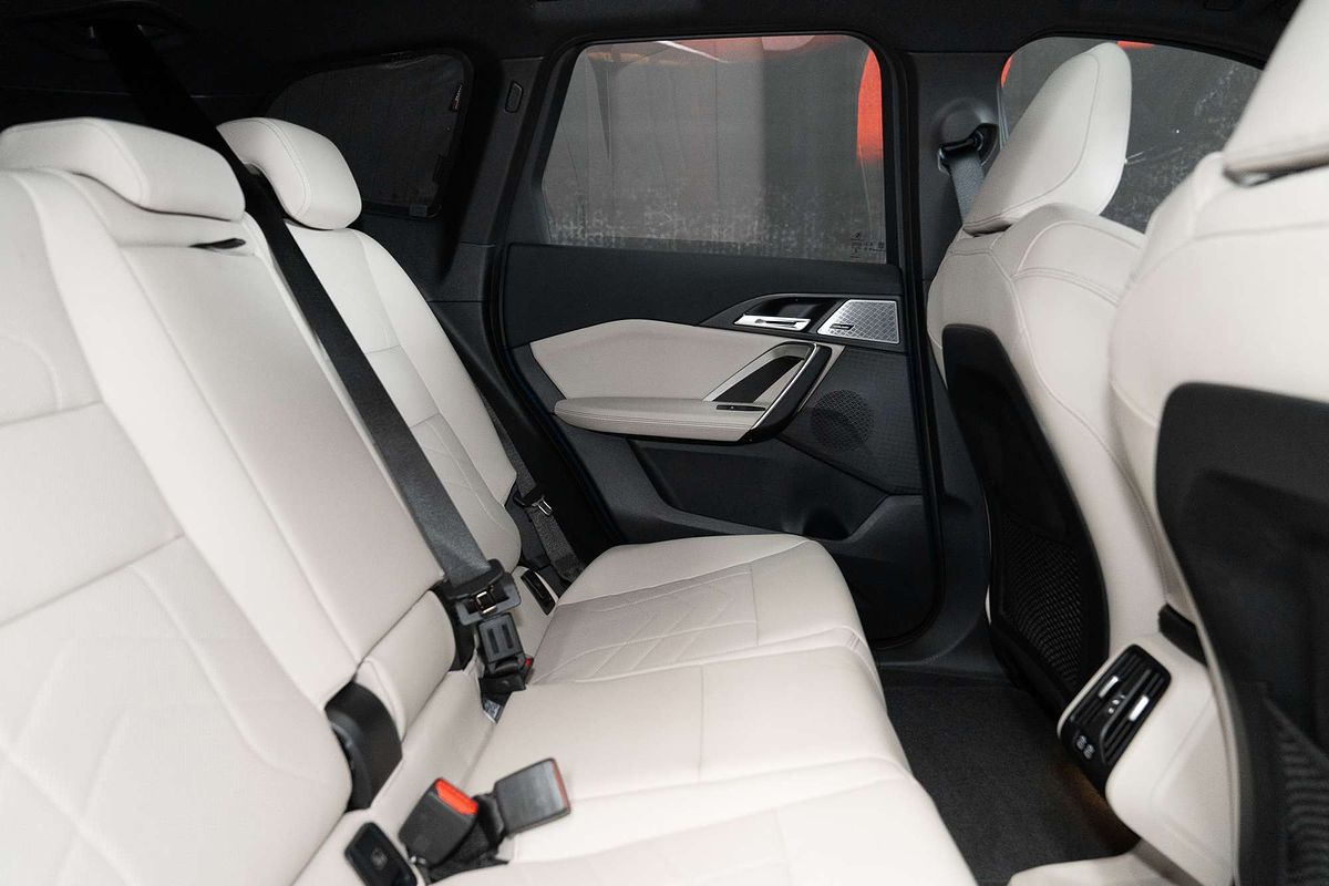 2024 BMW iX1 eDrive20 xLine U11