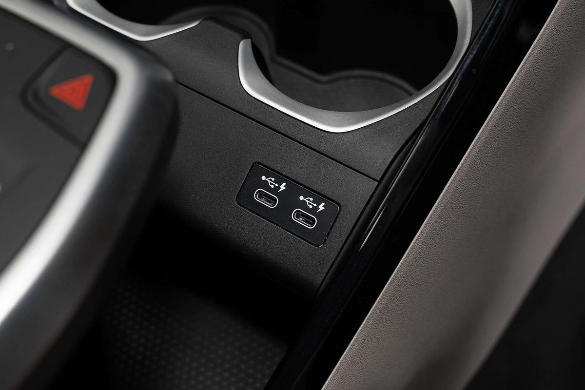 2024 BMW iX1 eDrive20 xLine U11