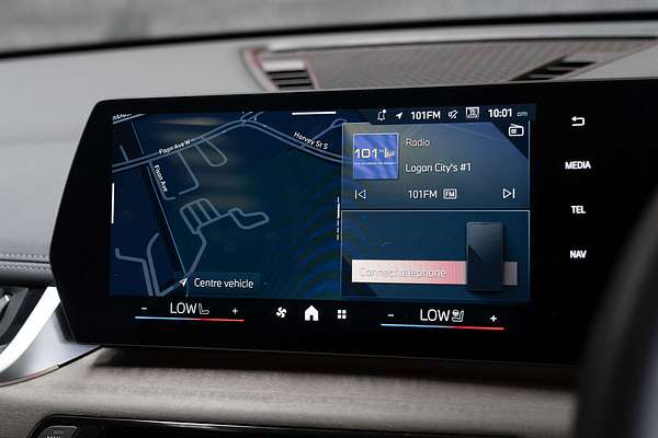 2024 BMW iX1 eDrive20 xLine U11