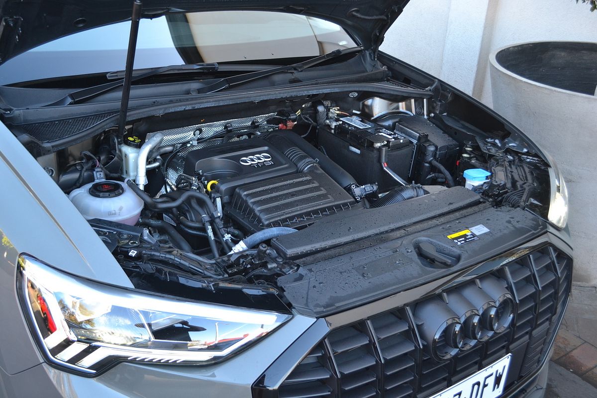 2022 Audi Q3 35 TFSI F3