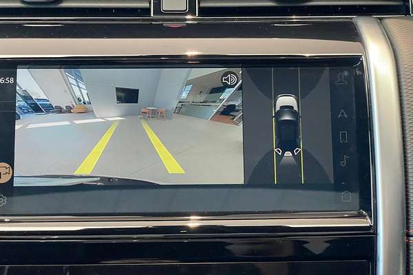 2022 Land Rover Discovery Sport P250 R-Dynamic SE L550