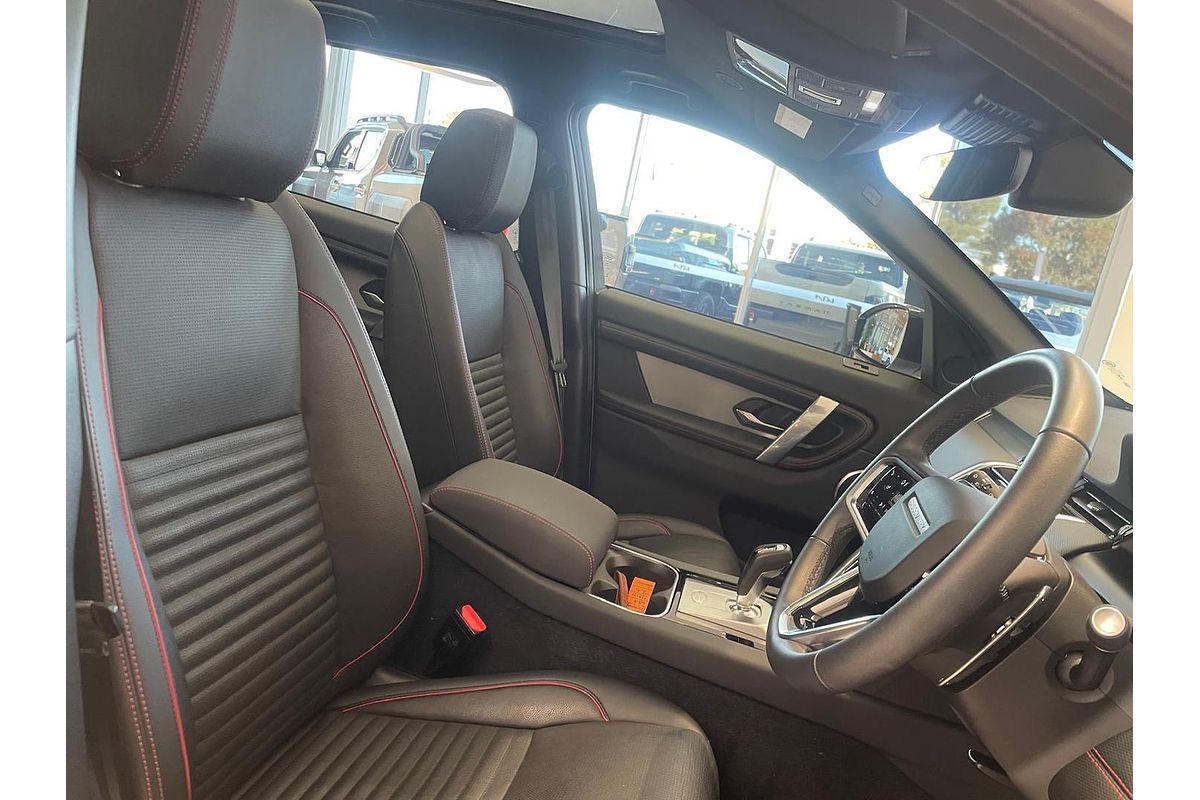 2022 Land Rover Discovery Sport P250 R-Dynamic SE L550