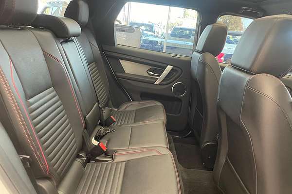 2022 Land Rover Discovery Sport P250 R-Dynamic SE L550