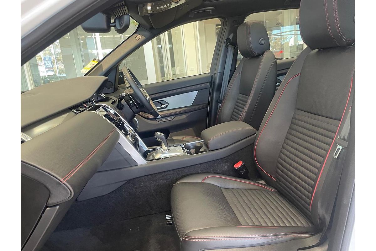 2022 Land Rover Discovery Sport P250 R-Dynamic SE L550