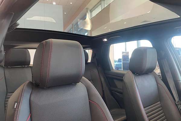 2022 Land Rover Discovery Sport P250 R-Dynamic SE L550